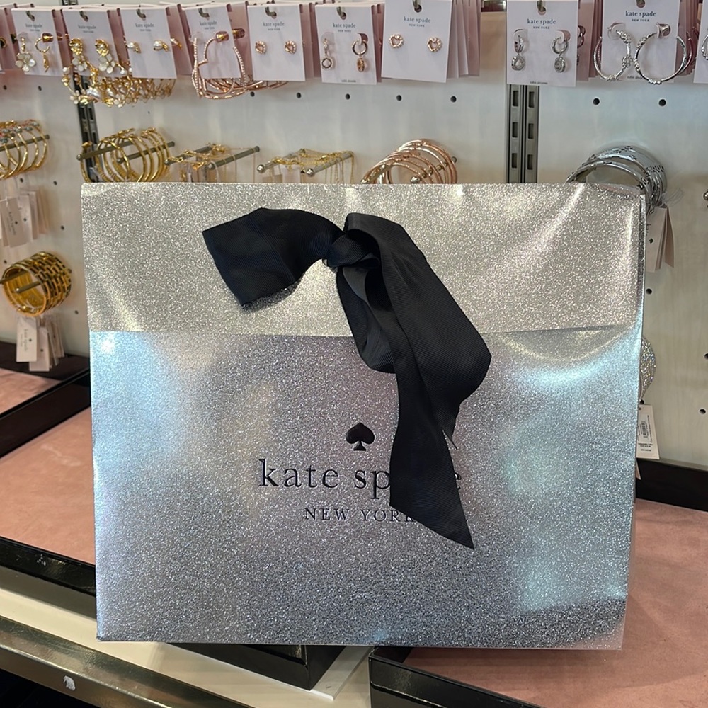 Kate Spade Gift Bag
Glitter - Picture 1 of 16
